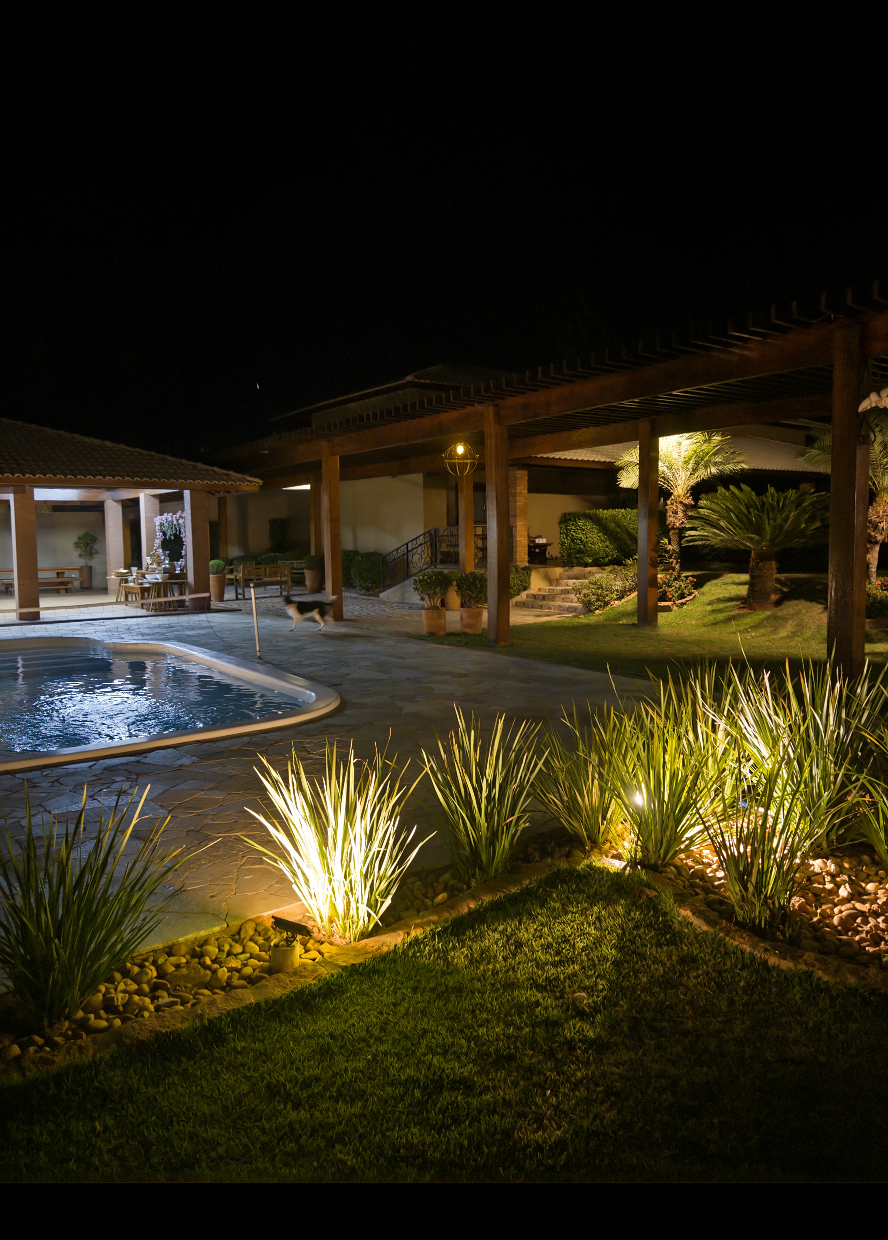 Piscina iluminada da VillaRoça
